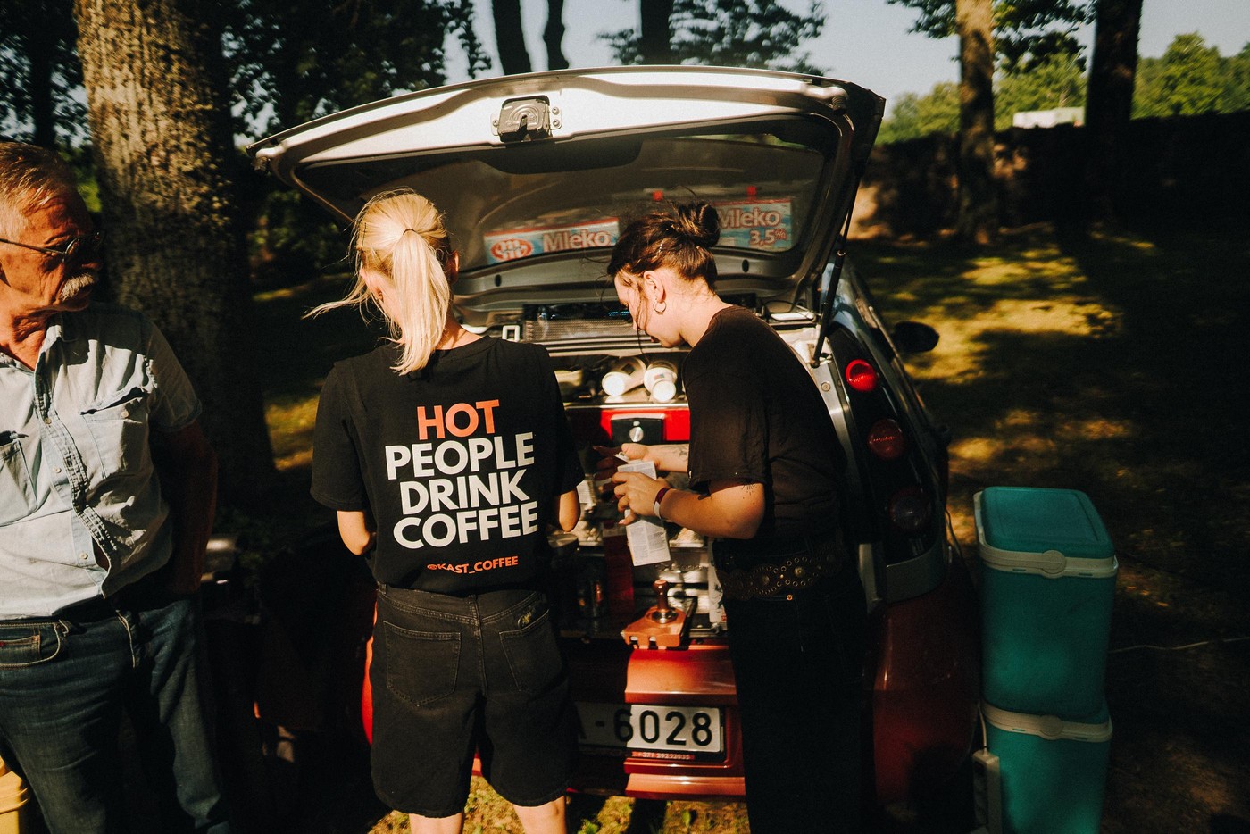 KAST Coffee zīmola kafijas auto